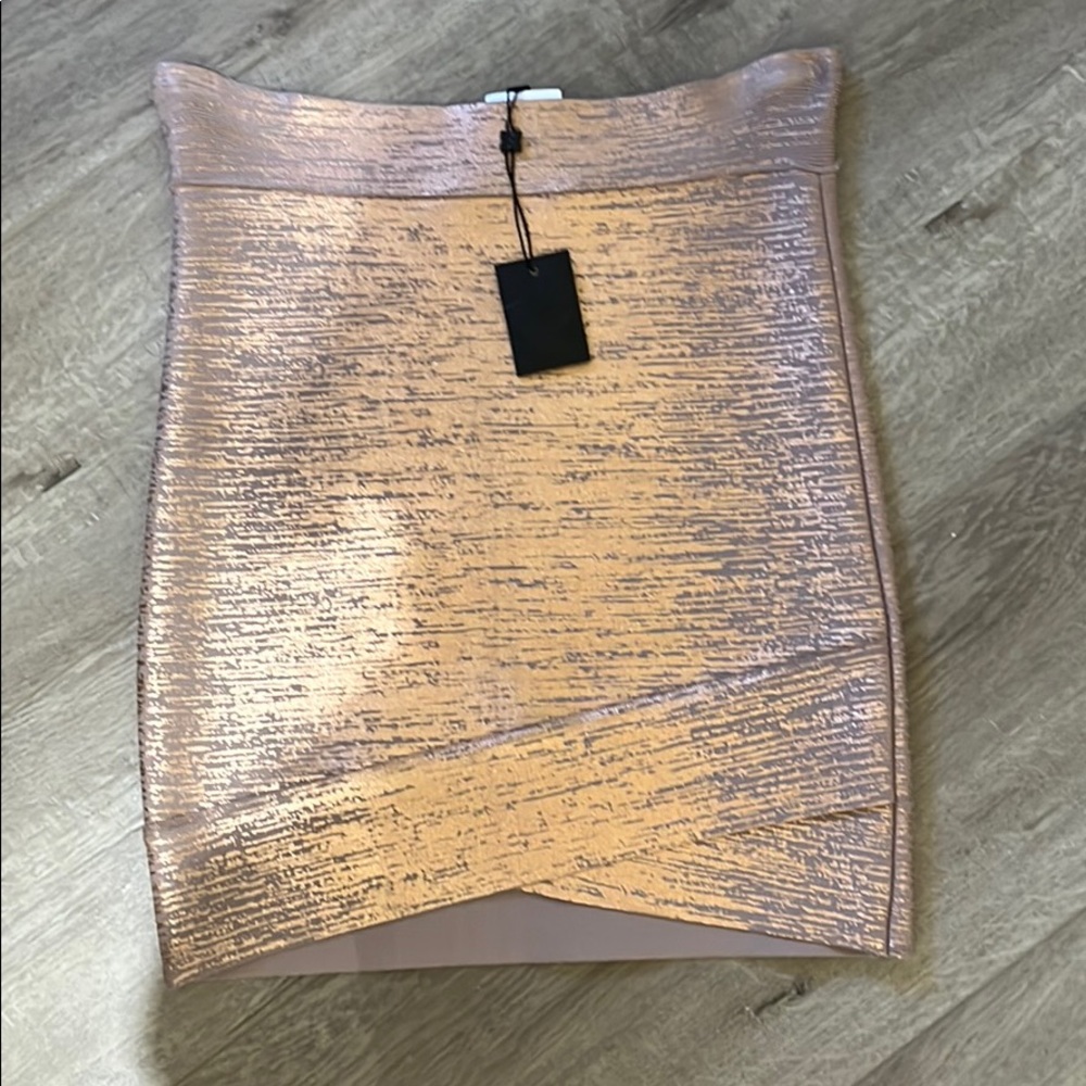 BCBG BANDAGE SKIRT